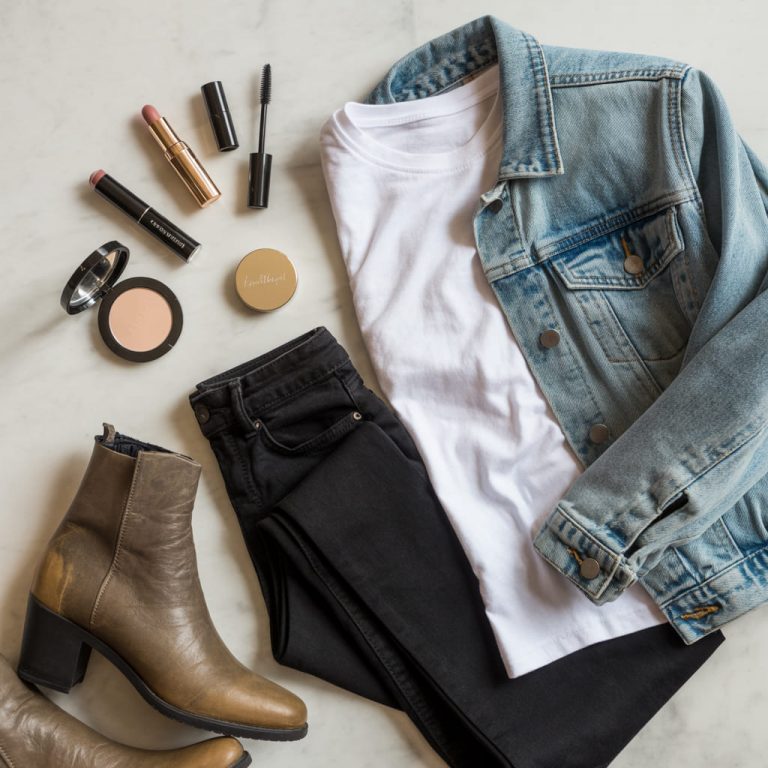 Finding Your Everyday Look by Observing What Never Changes